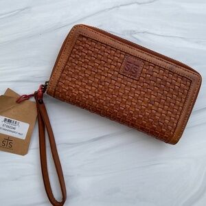 NWT - Sweet Grass Woven Bentley Wallet by STS